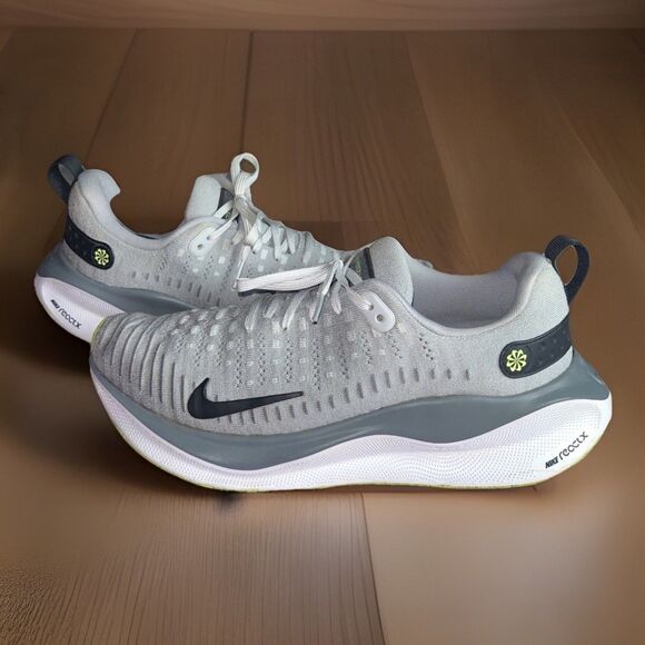 Nike ReactX Infinity Run 4 Men Size 10.5 Running Shoes Wolf Gray Lime DR2665-002 - Picture 2 of 10